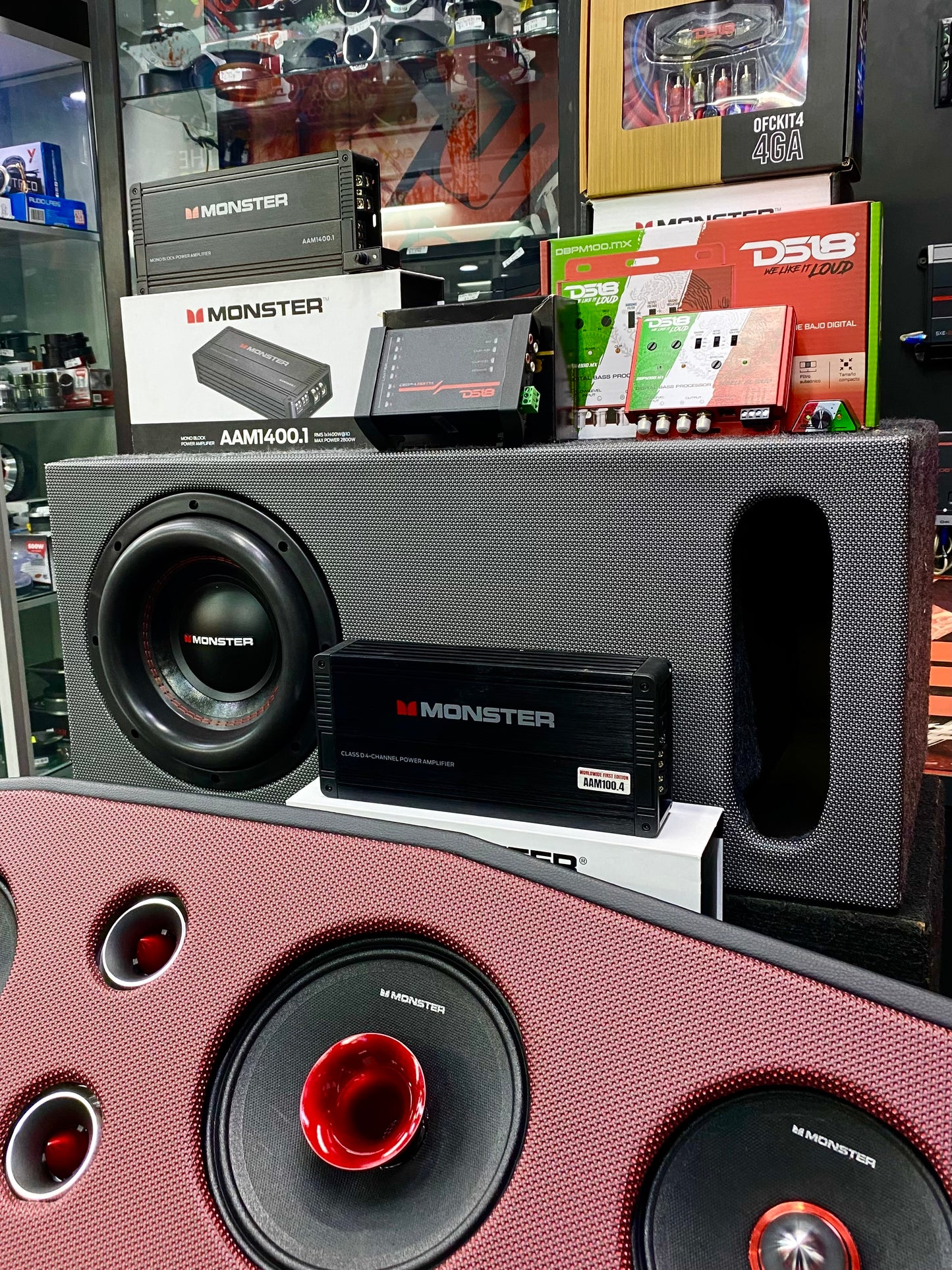 PARA EXPERTOS DEL PRO AUDIO / MONSTER / DS18 / 250526 / DCA