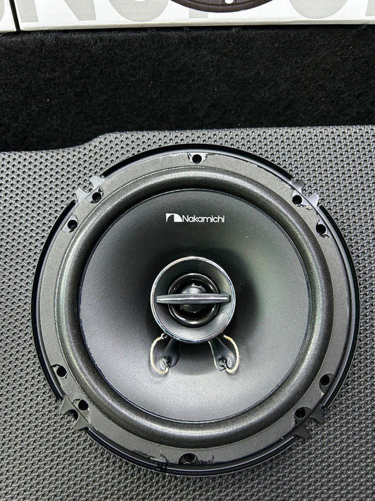LISTO PARA QUE TU MÚSICA SE ESCUCHE ANTES DE QUE LLEGUES / DS18 / NAKAMICHI / 290726 / JCP