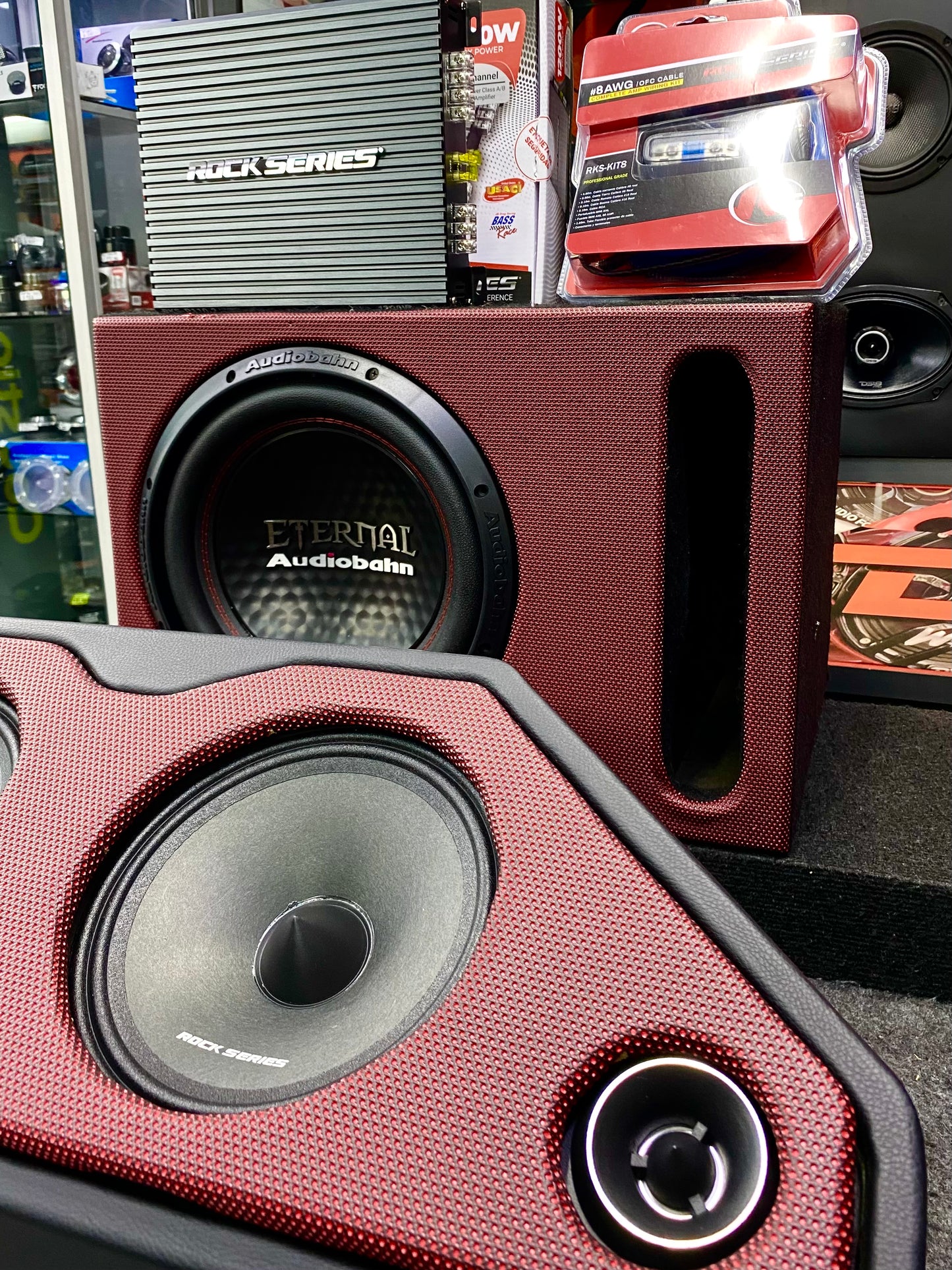 COMBINACION ENTRE POTENCIA Y ESTÉTICA / ROCK SERIES / AUDIOBAHN / 270426 / DCA