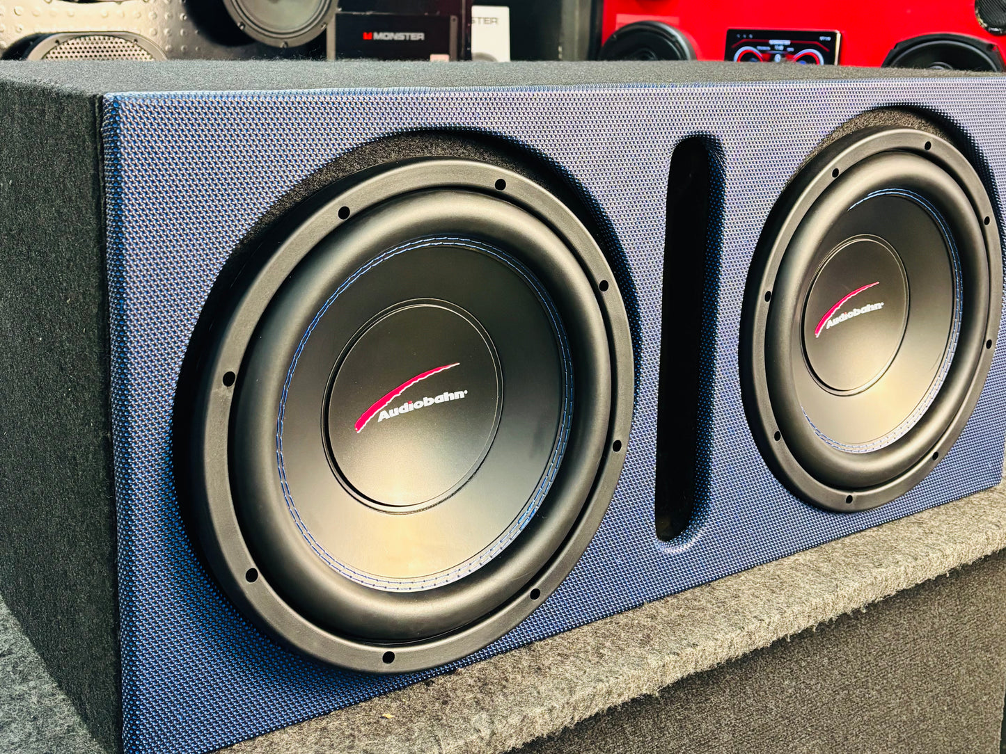 PAQUETE DE 2 SUBWOOFER CON AMPLIFICADOR/AUDIOBAHN/AUDIOLABS/300126/RZ