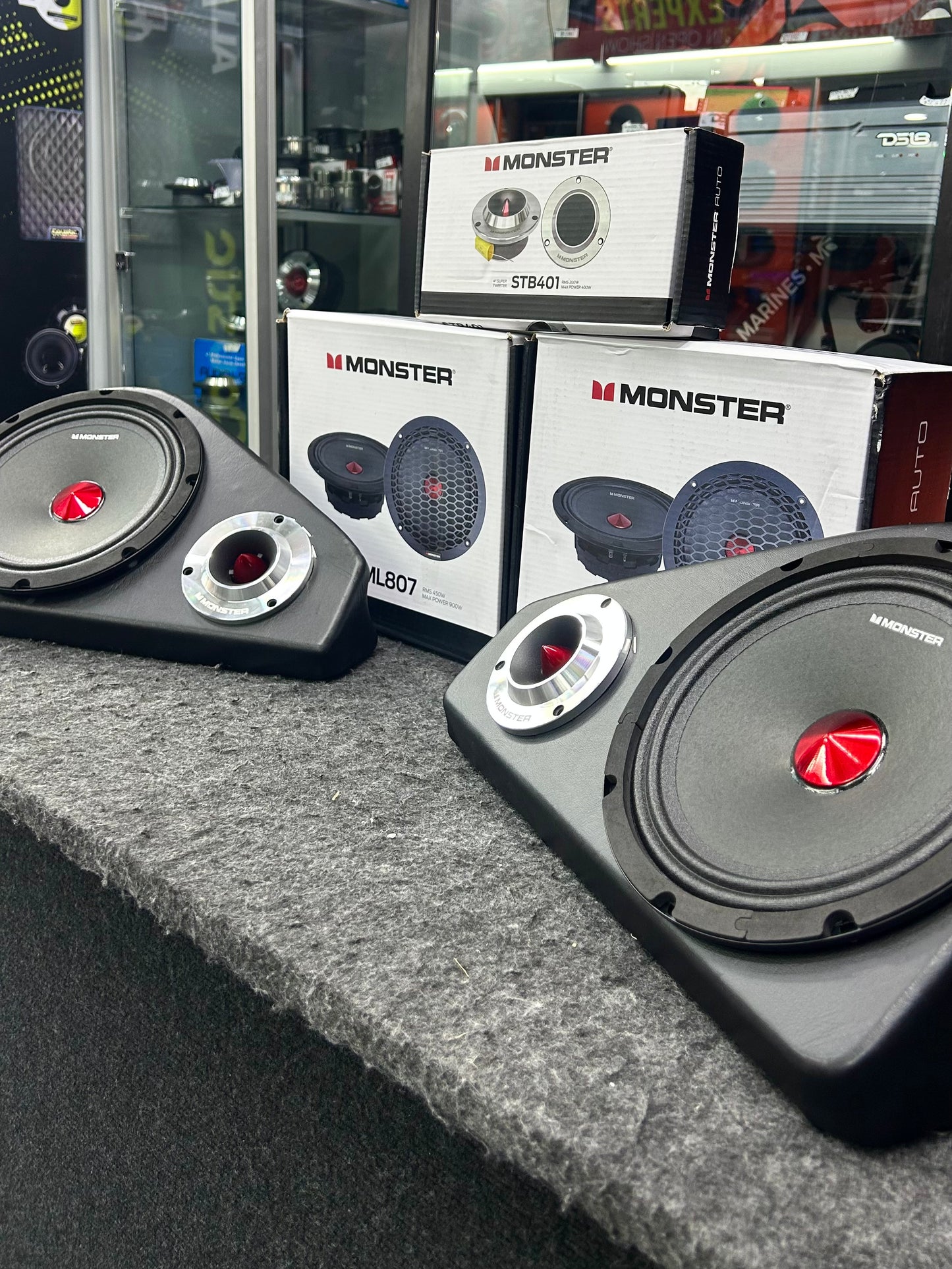 SACA EL MONSTRUO QUE LLEVAS DENTRO Y AUMENTA EL VOLUMEN / MONSTER / 210526 / JCP