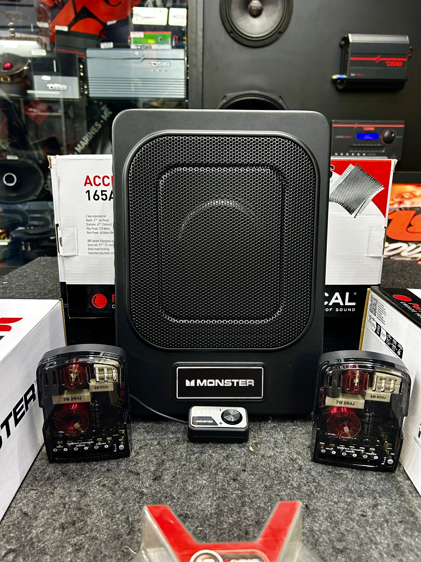 PAQUETE DE ALTA CALIDAD / FOCAL / MONSTER / 020426 / VDR