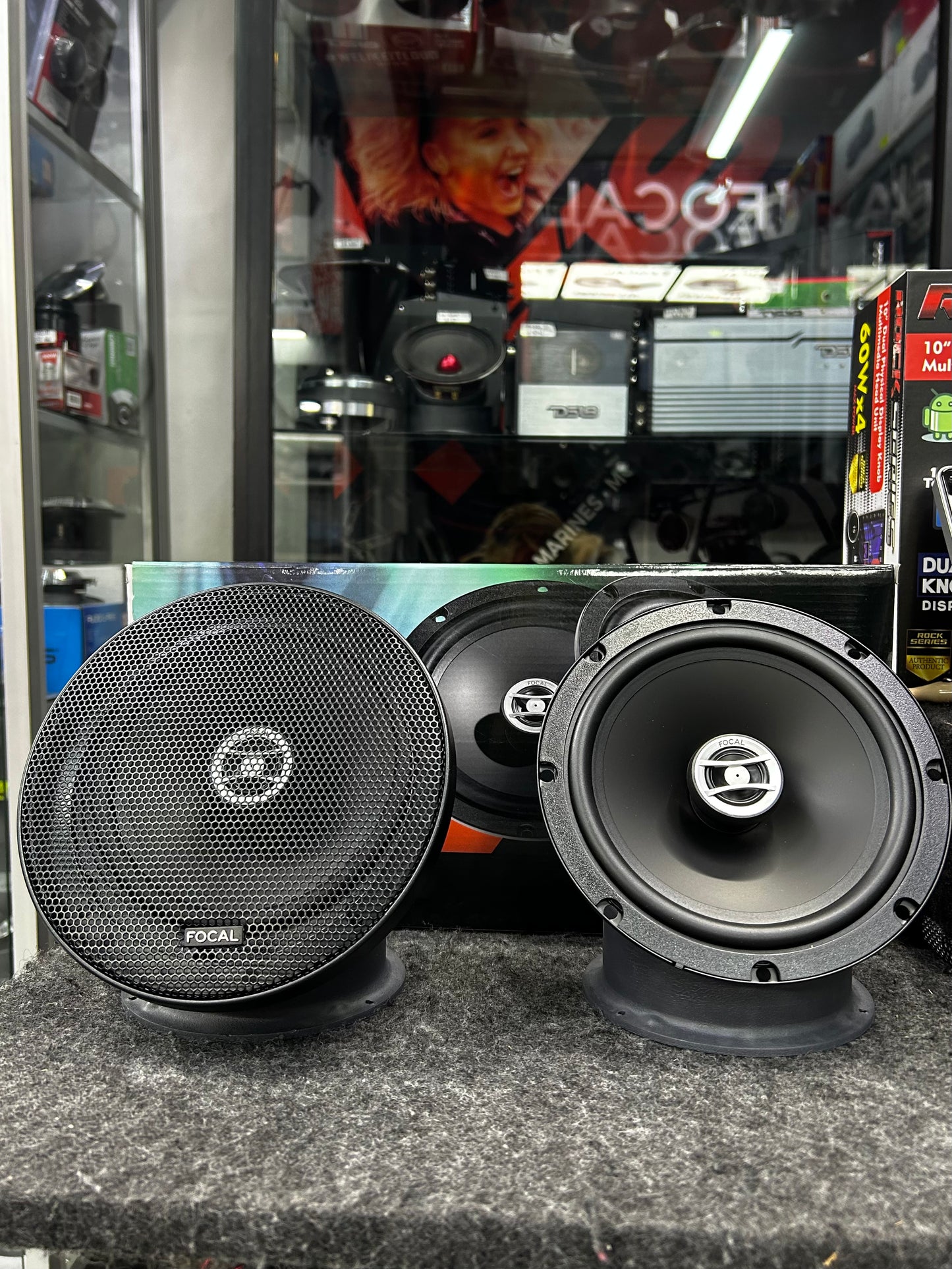 ¿BUSCAS LO ÚLTIMO EN TECNOLOGÍA PARA TU NAVE? / ROCK SERIES / FOCAL / 060426 / VDR