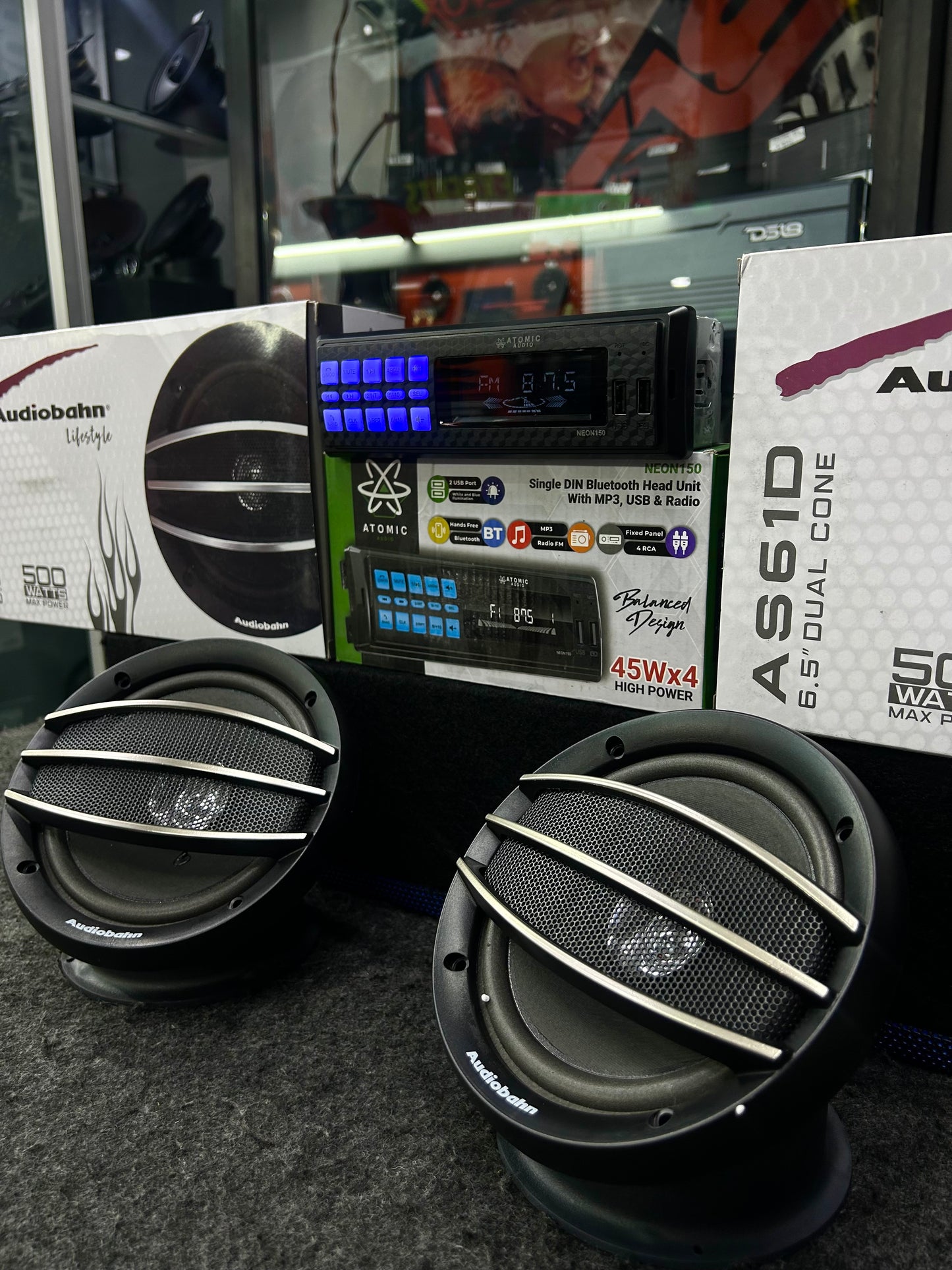 CAMBIA TU ESTÉREO Y TUS BOCINAS AHORRANDO / ATOMIC / AUDIOBAHN / 080726 / JCP