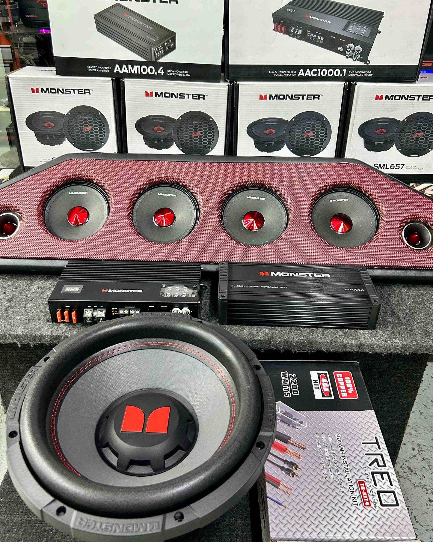 EQUIPA TU VEHÍCULO CON ESTE MONSTER DE AUDIO COMPLETO / 200226 / HAR