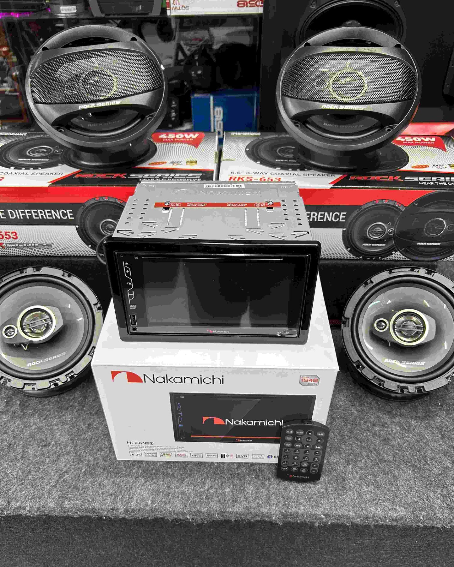 CAMBIA ESAS BOCINAS Y PANTALLA, Y DALE NUEVA VIDA A TU VEHÍCULO / NAKAMICHI / ROCK SERIES / 270226 / HAR