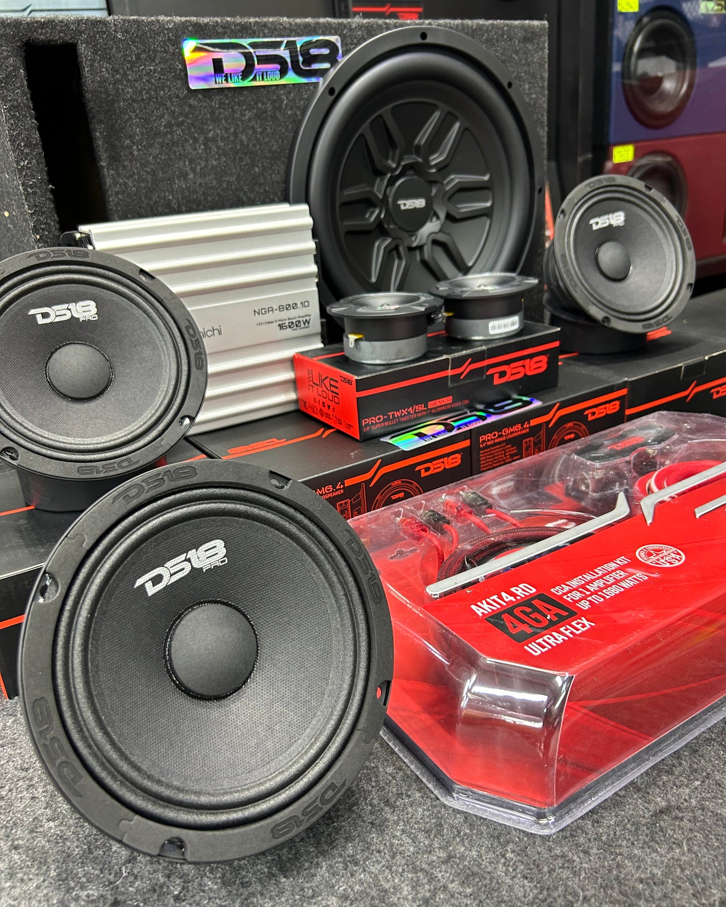 PAQUETE DE BAJO Y MEDIOS A UN EXCELENTE COSTO / DS18 / NAKAMICHI / 090326 / HAR