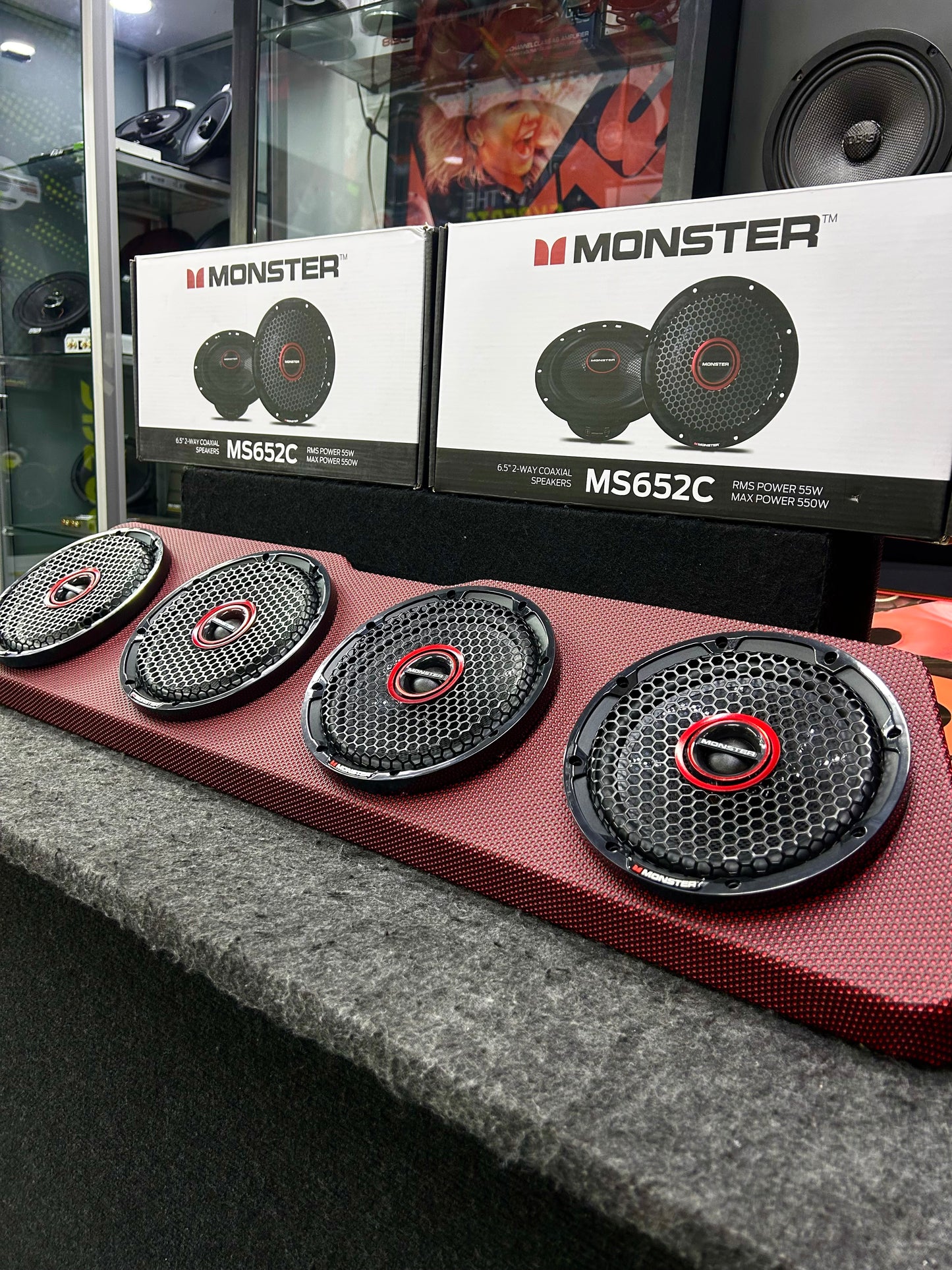 AÑANDE EL VOLUMEN QUE NECESITAS / MONSTER / 210826 / JCP