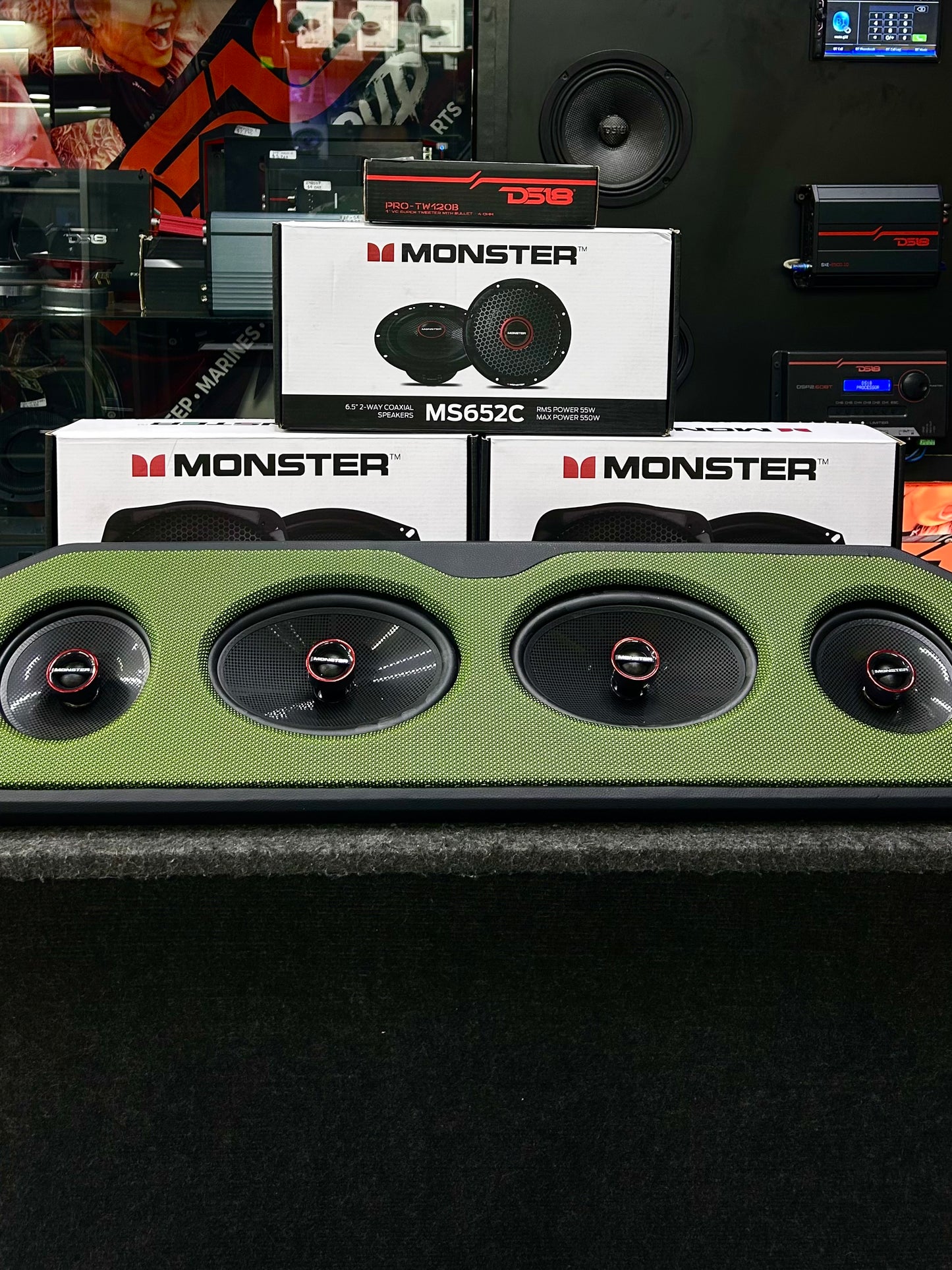 SE EL MÁS MONSTRUOSO / DS18 / MONSTER / 240826 / JCP