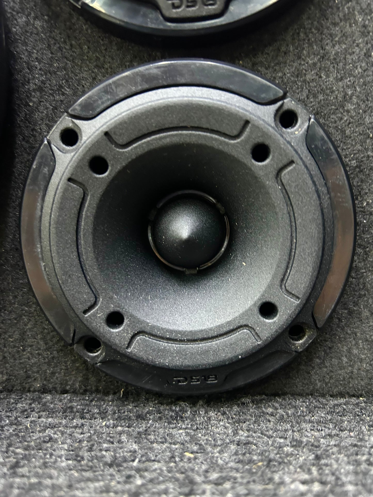 SUBE EL VOLUMEN AHORRANDO / ROCK SERIES / DS18 / 310826 / JCP
