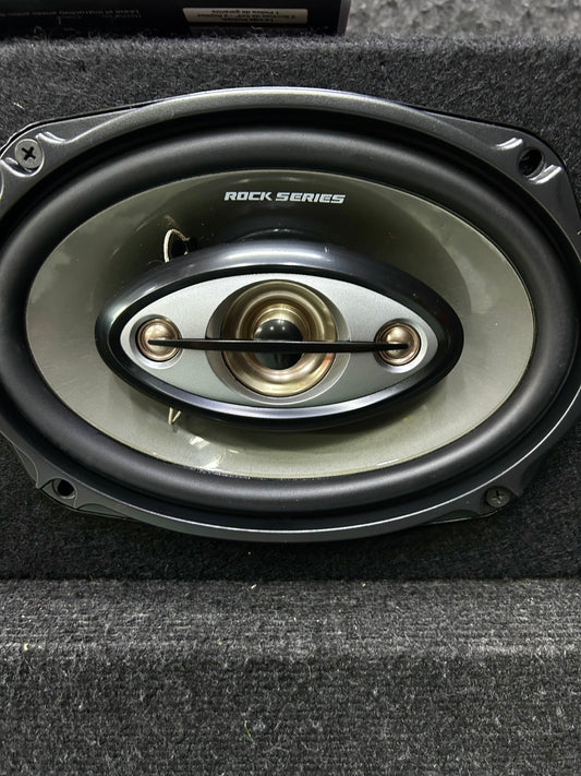 SUBE EL VOLUMEN GASTANDO POCO / DS18 / ROCK SERIES / 030926 / JCP