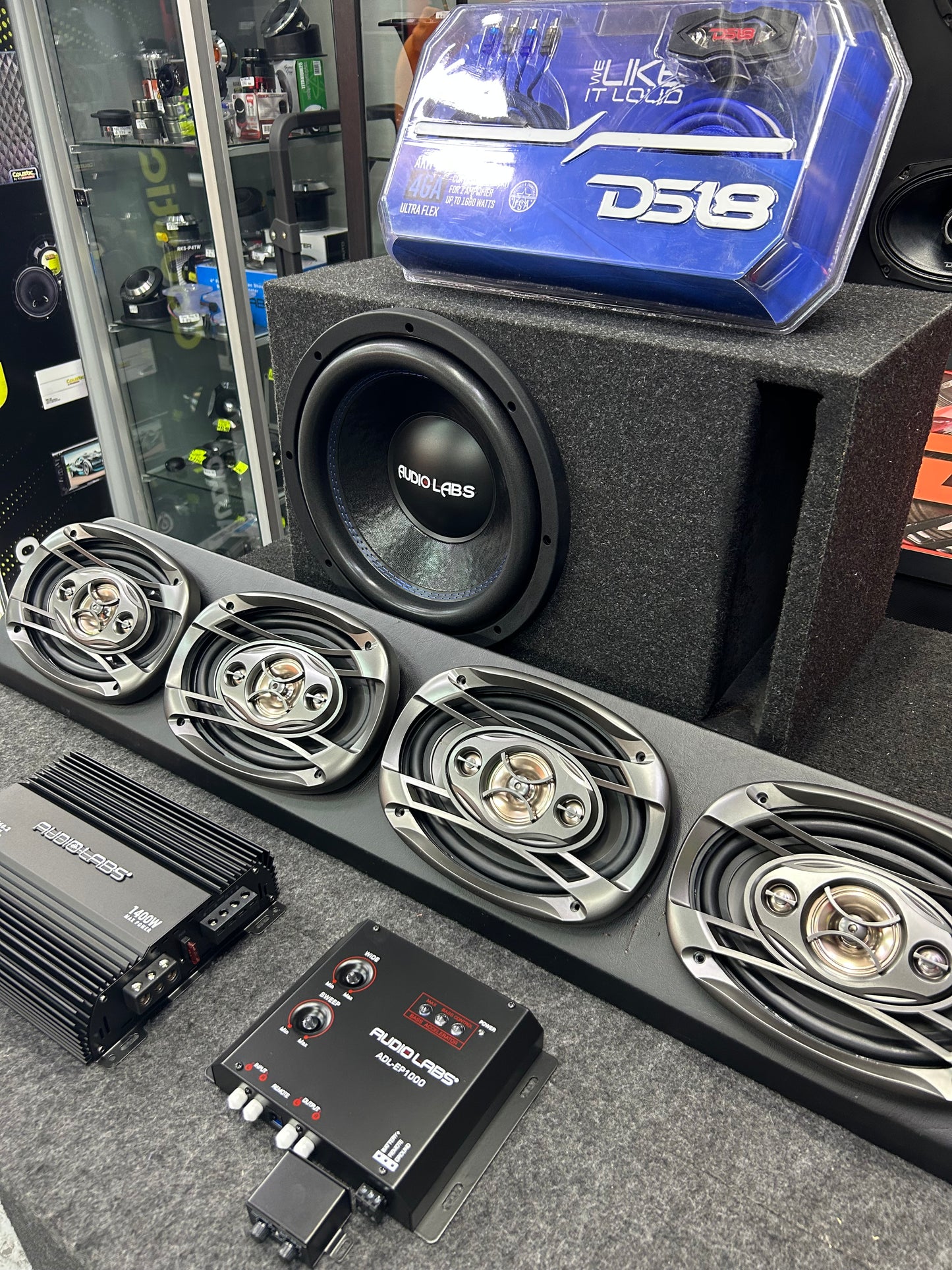 EQUIPO DE BAJEO Y BOCINAS COAXIALES / AUDIO LABS / DS18 / 020426 / HAR