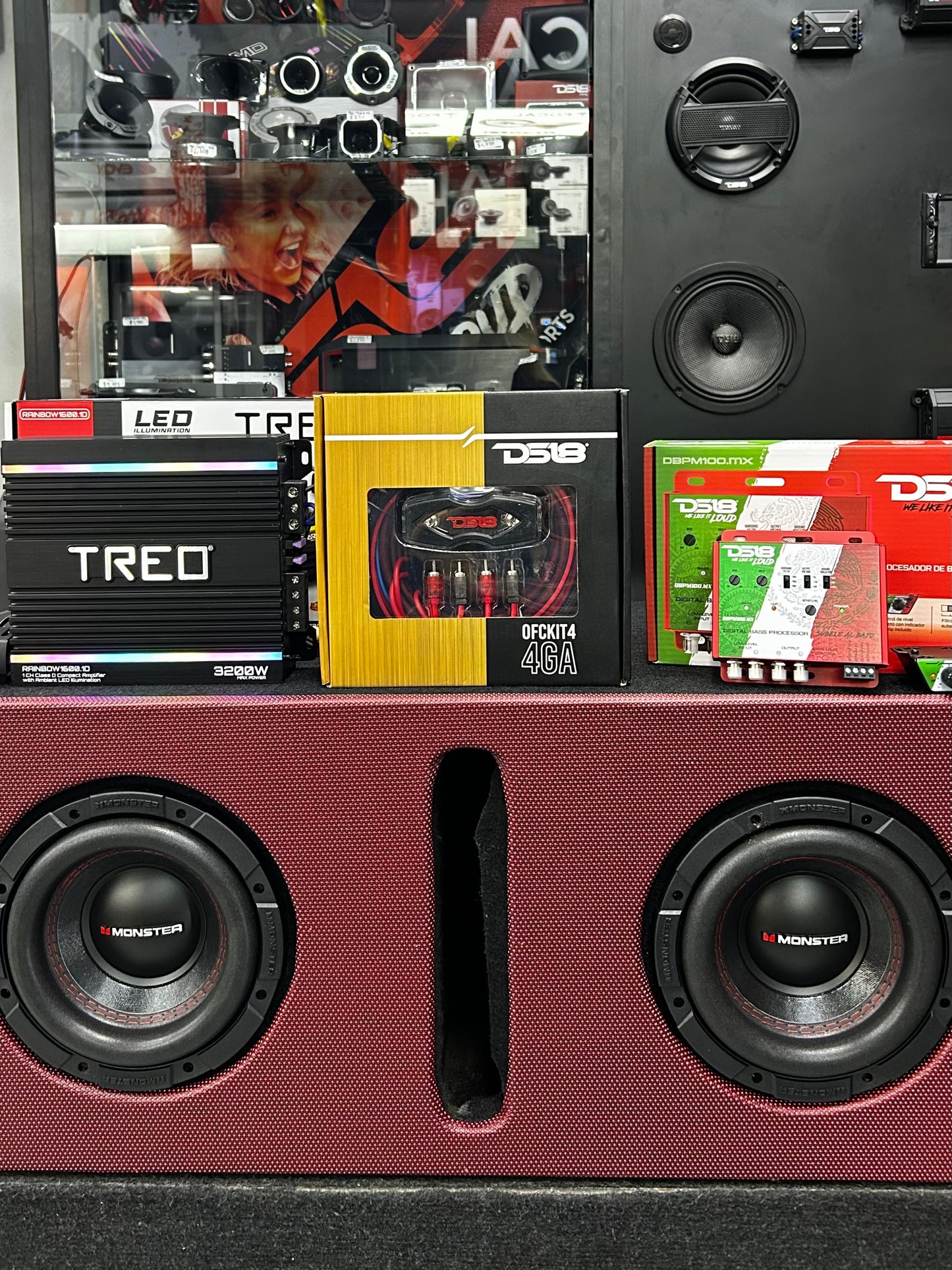 POTENTE PAQUETE DOBLE DE BAJO / MONSTER / TREO / DS18 / 140526 / VDR