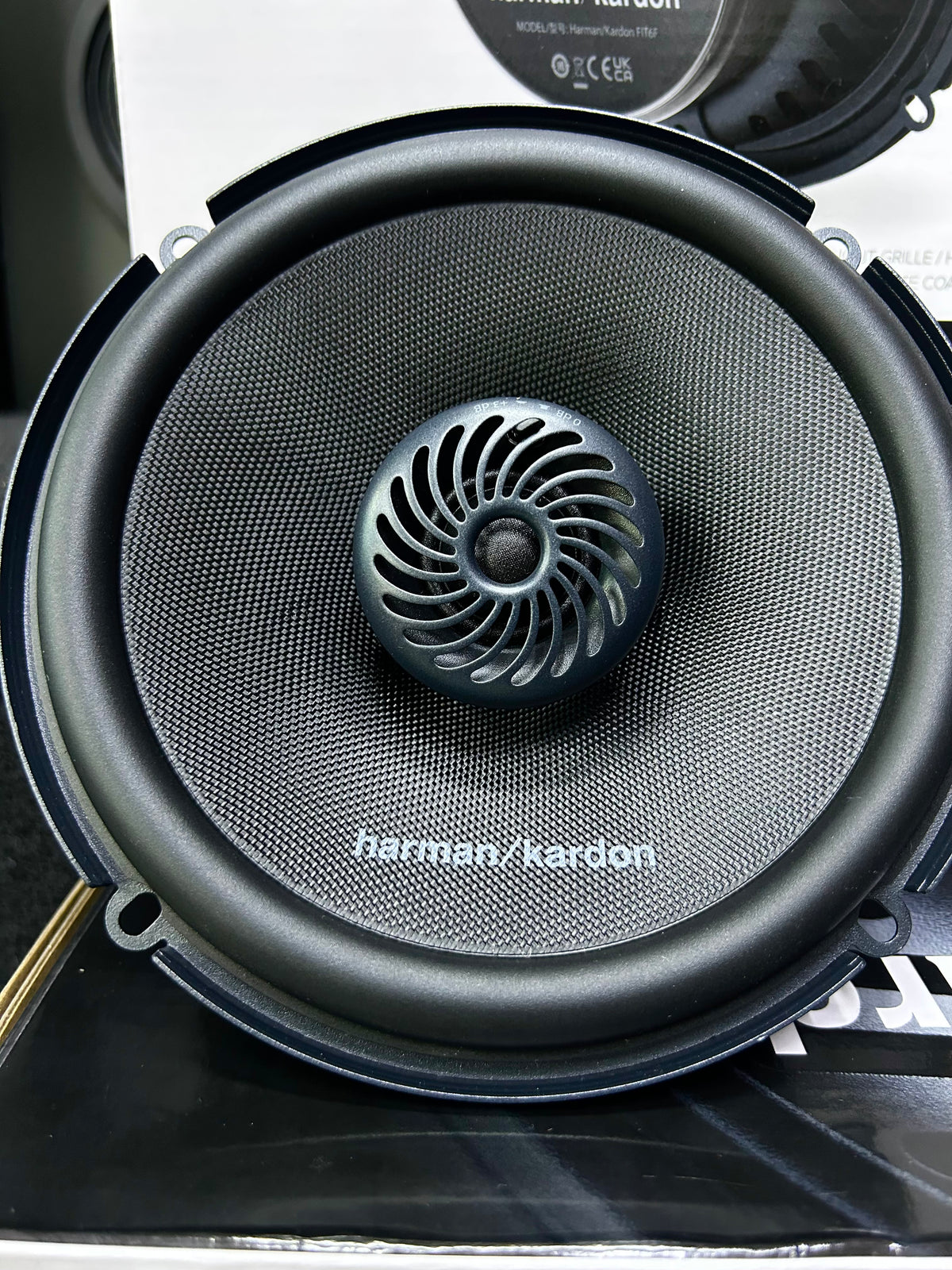 CALIDAD PRESTIGIO Y ALTA FIDELIDAD / HARMAN KARDON / 121026 / JCP