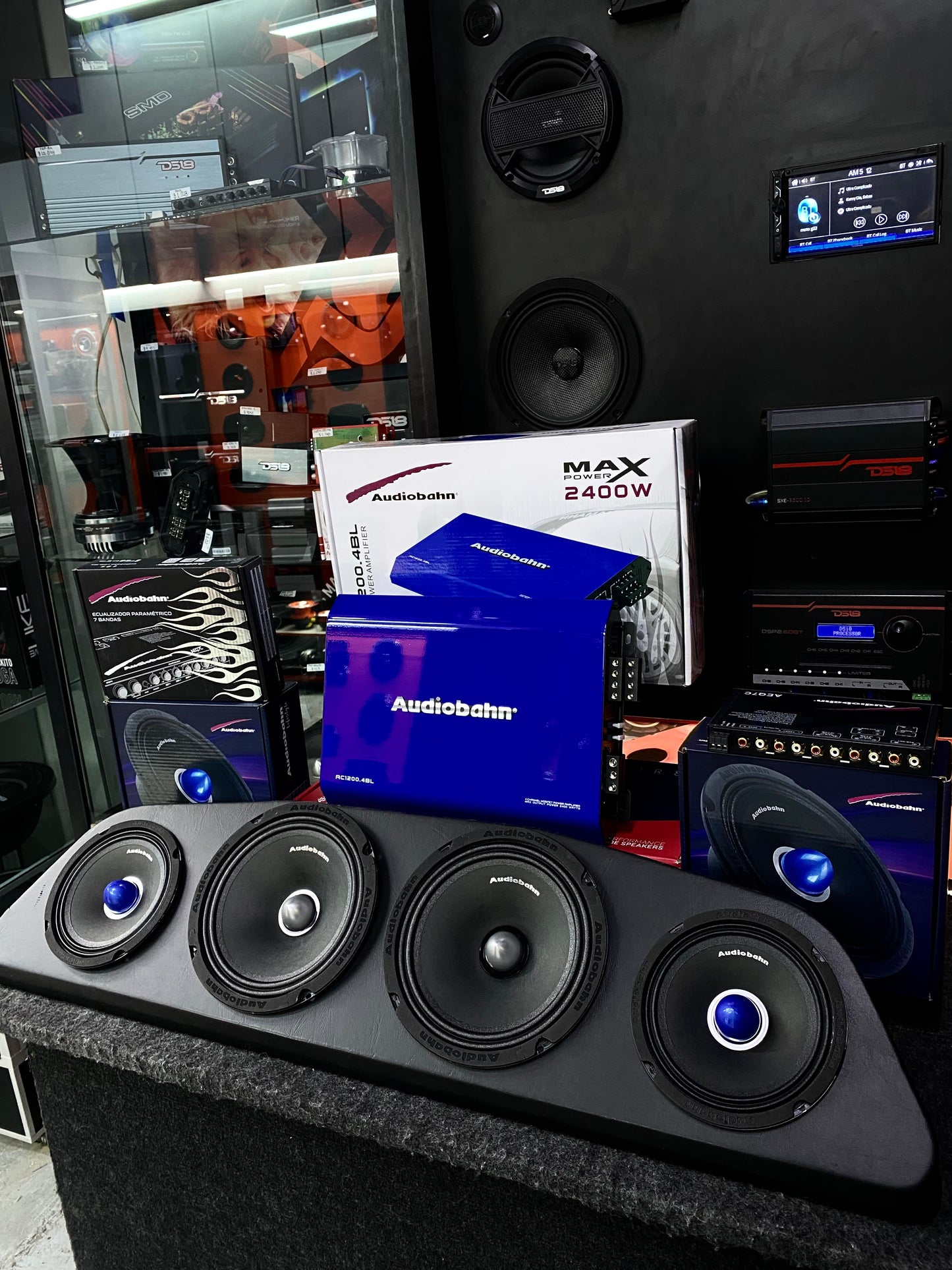 CAMBIA EL SISTEMA DE AUDIO DE TU VEHICULO POR OPEN SHOW / AUDIOBANH / 300126 / VDR