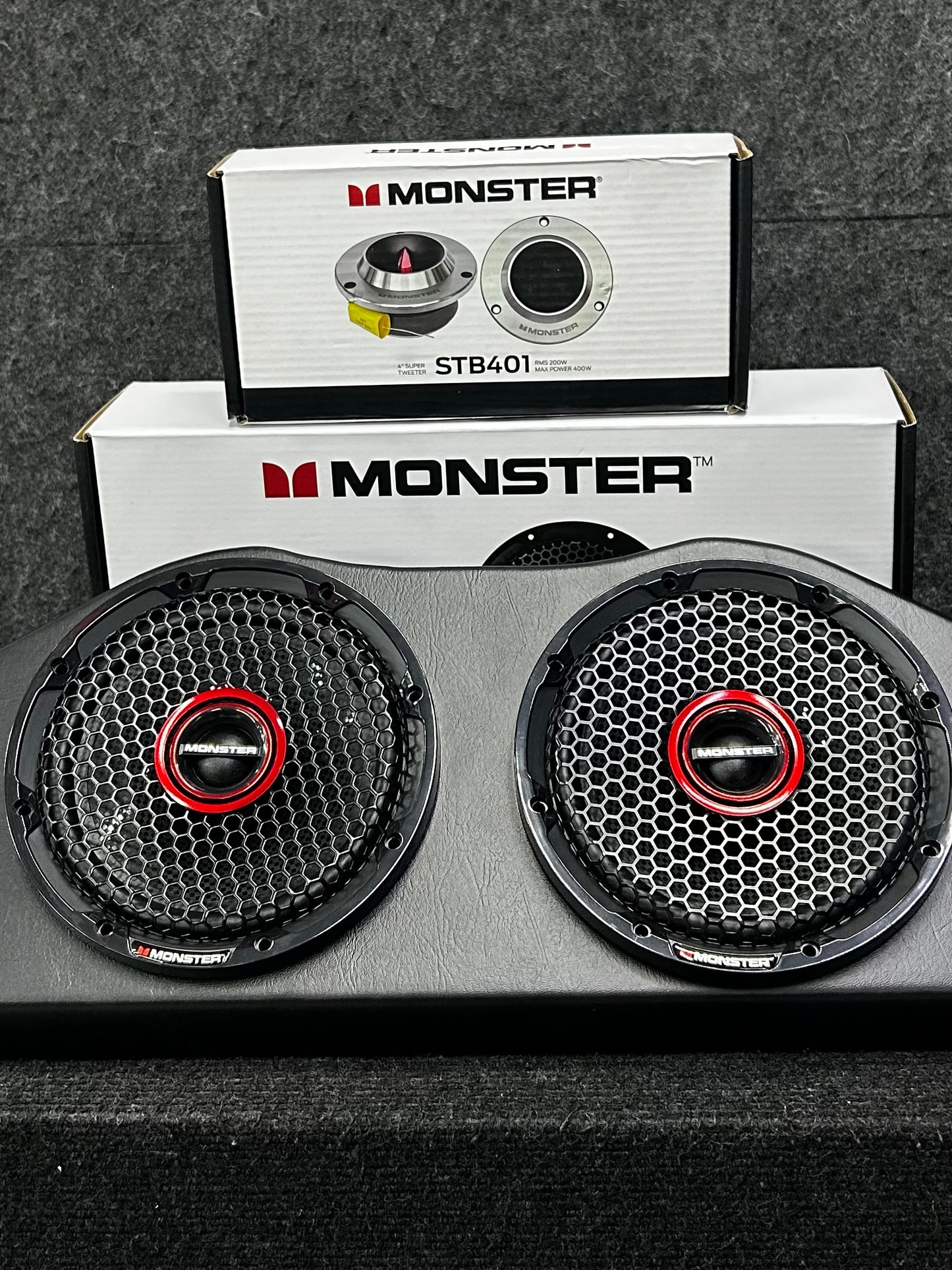 DALE UN PLUS AL AUDIO DE TU VEHÍCULO / MONSTER / 130726 / VDR