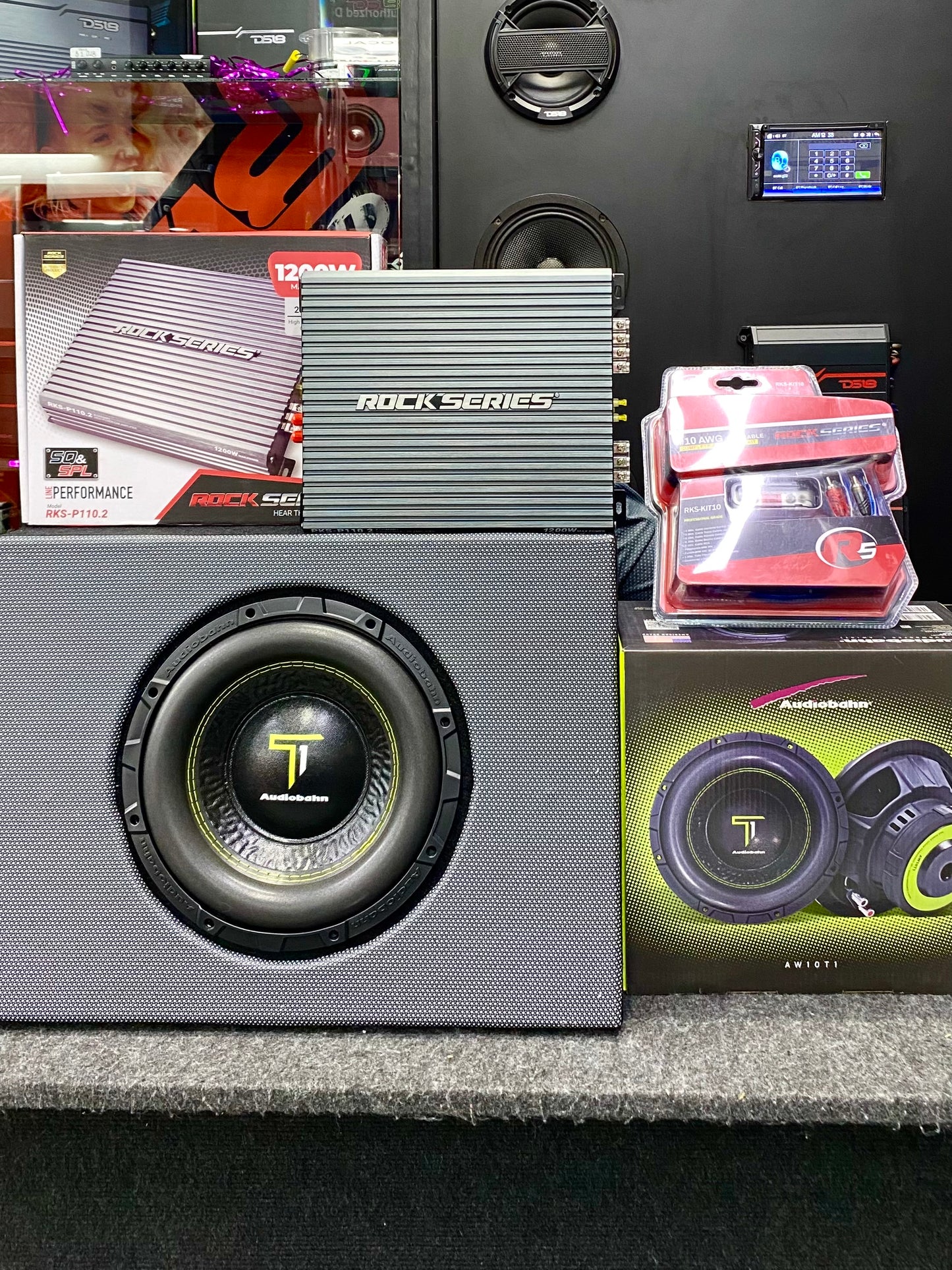 BAJEO EN ESPACIOS REDUCIDOS / AUDIOBAHN / ROCK SERIES / 240226 / DCA