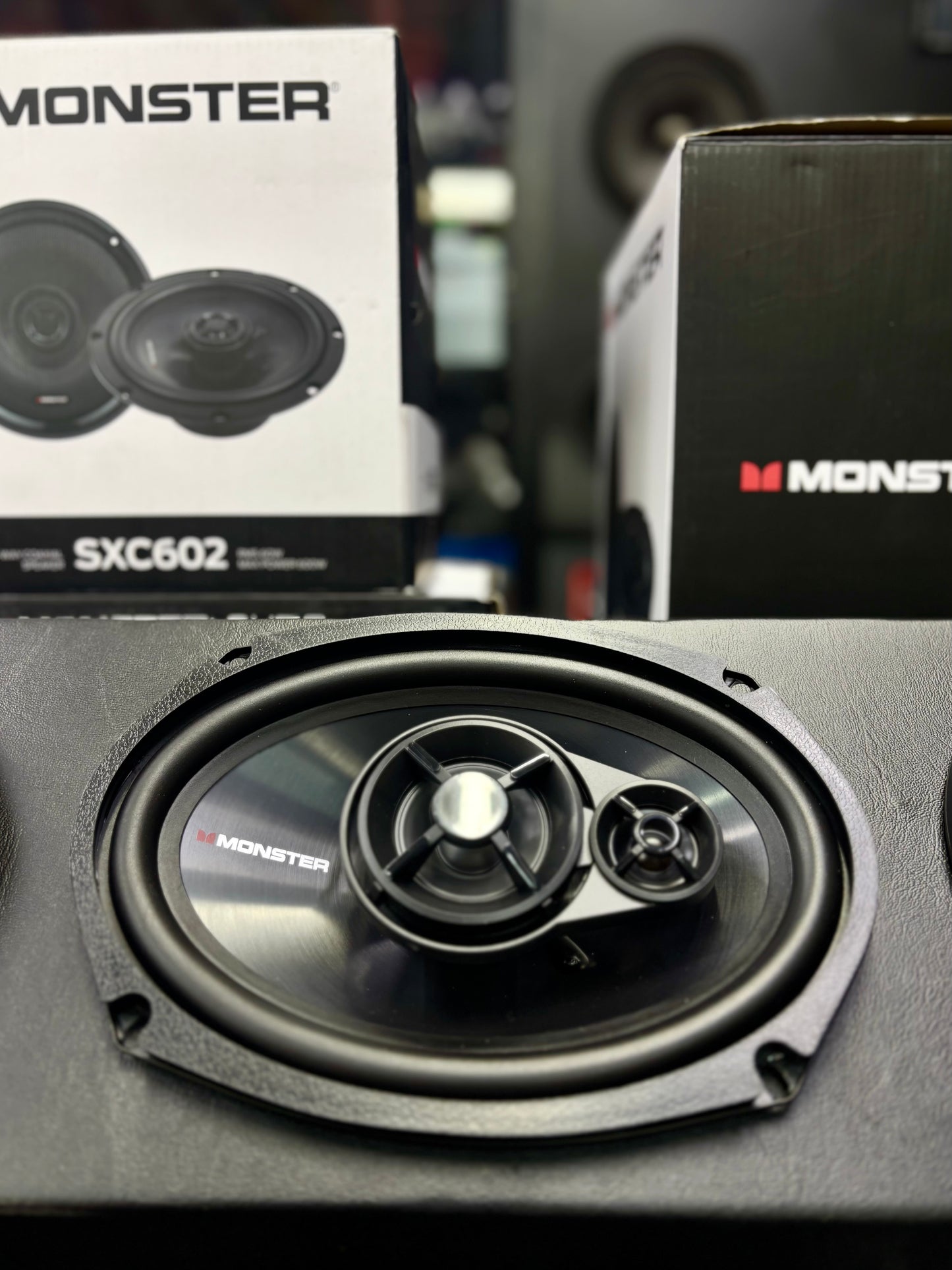 QUIERES SONAR DURO ESTE VERANO / MONSTER/ 230326 / JCP