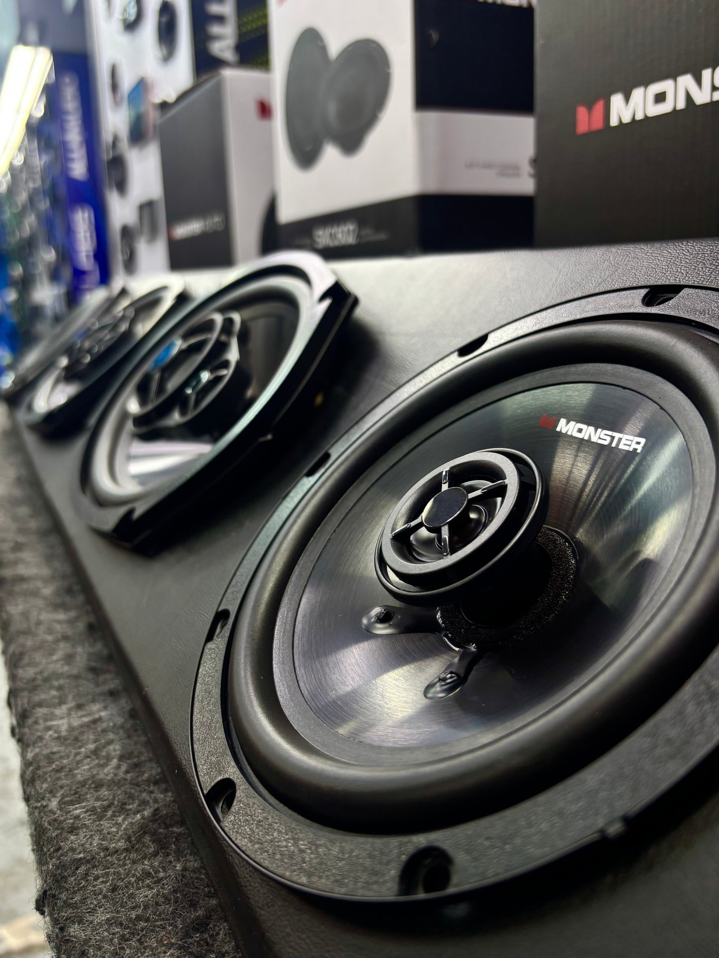 QUIERES SONAR DURO ESTE VERANO / MONSTER/ 230326 / JCP