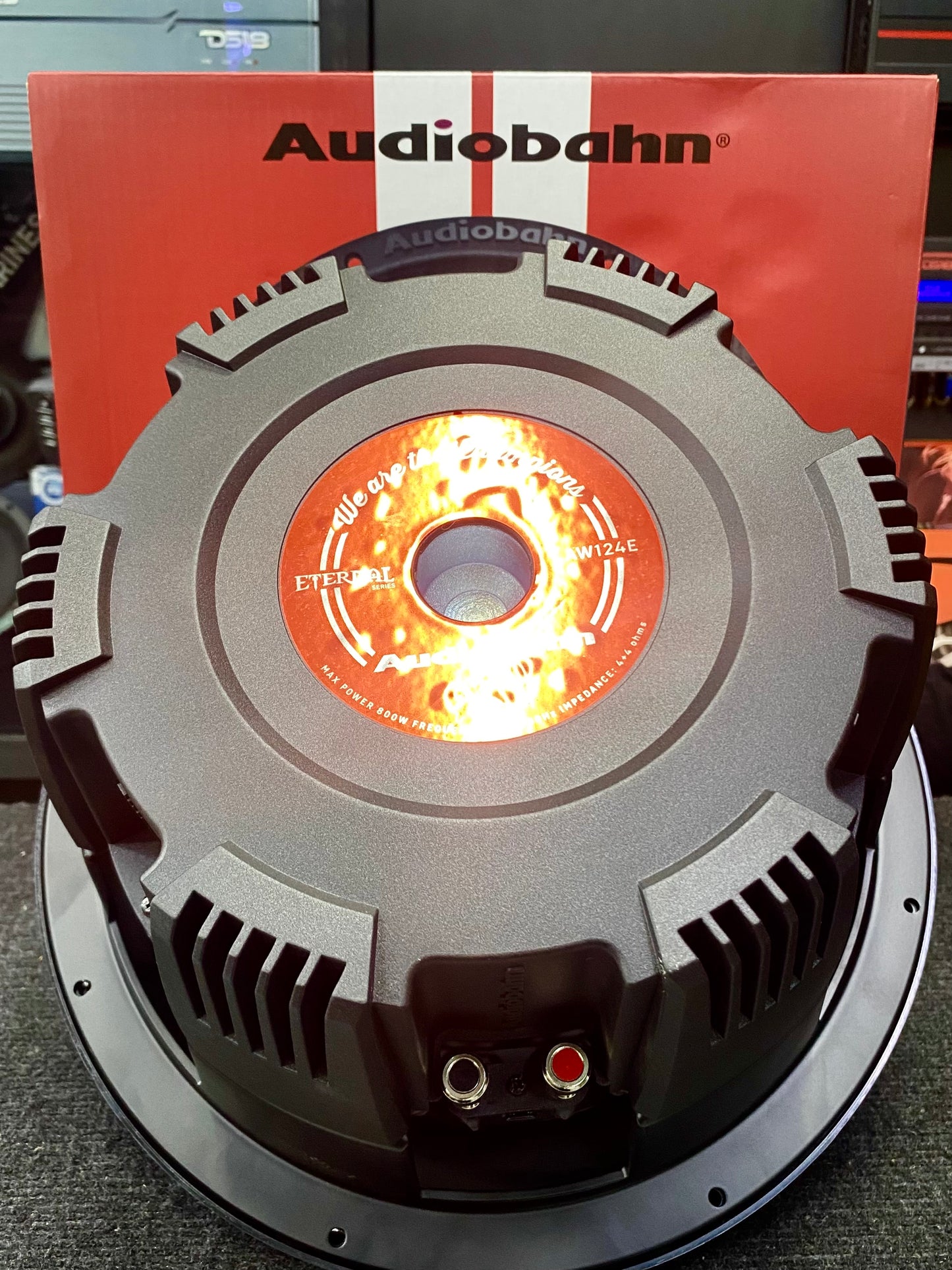 PARA ESAS FRECUENCIAS BAJAS  QUE TANTO ESTAS BUSCANDO / AUDIOBANH / AUDIOLABS / 110326 / DCA