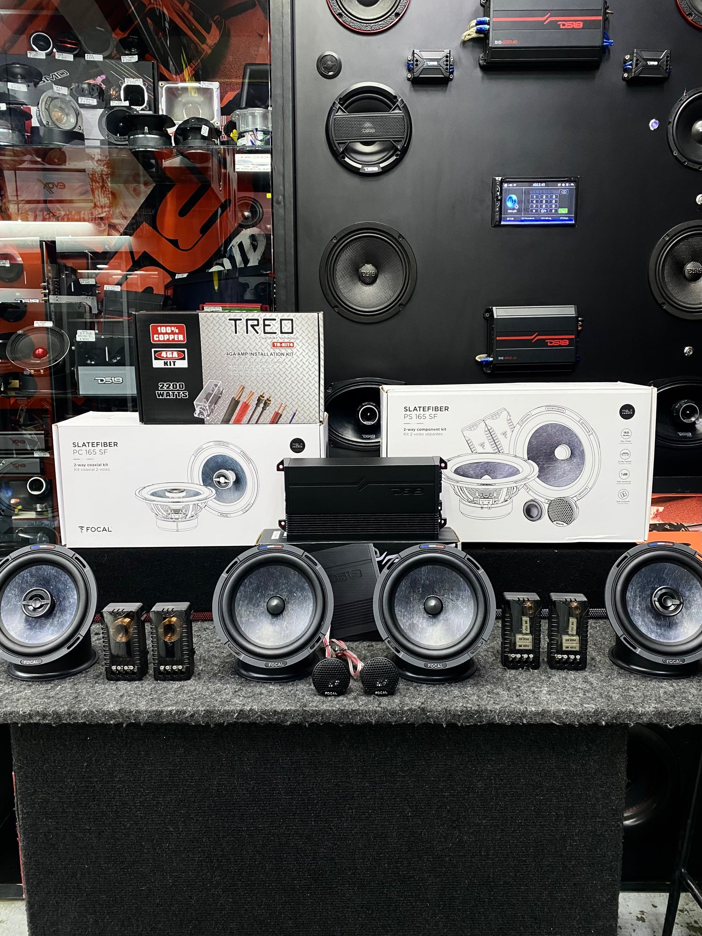 HEMOS DISEÑADO ESTE PAQUETE CON TECNOLOGÍA FRANCESA EXCLUSIVAMENTE PARA TI / FOCAL / DS18 / TREO / 070326 / VDR