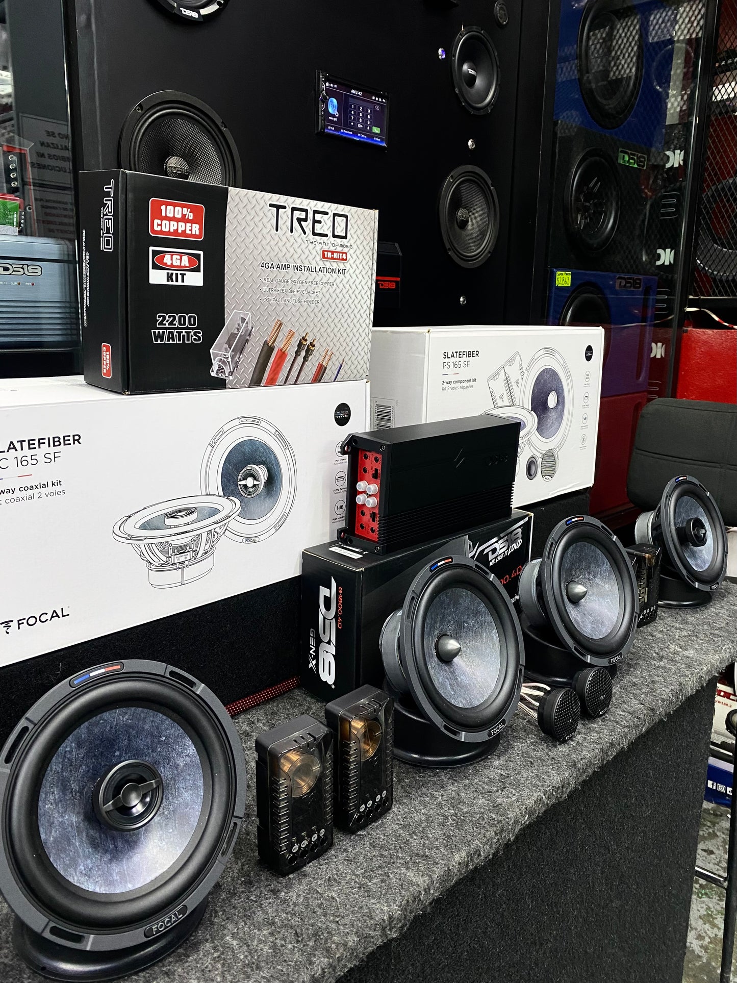 HEMOS DISEÑADO ESTE PAQUETE CON TECNOLOGÍA FRANCESA EXCLUSIVAMENTE PARA TI / FOCAL / DS18 / TREO / 070326 / VDR