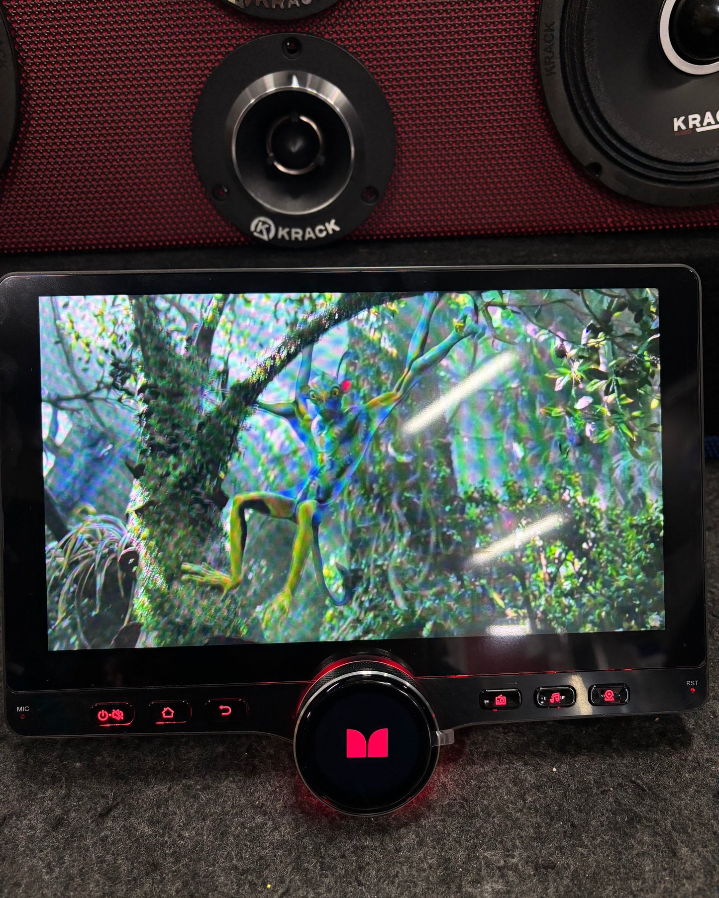 PAQUETE DE PANTALLA CON SET DE MEDIOS/MONSTER/KRACK/260126/RZ