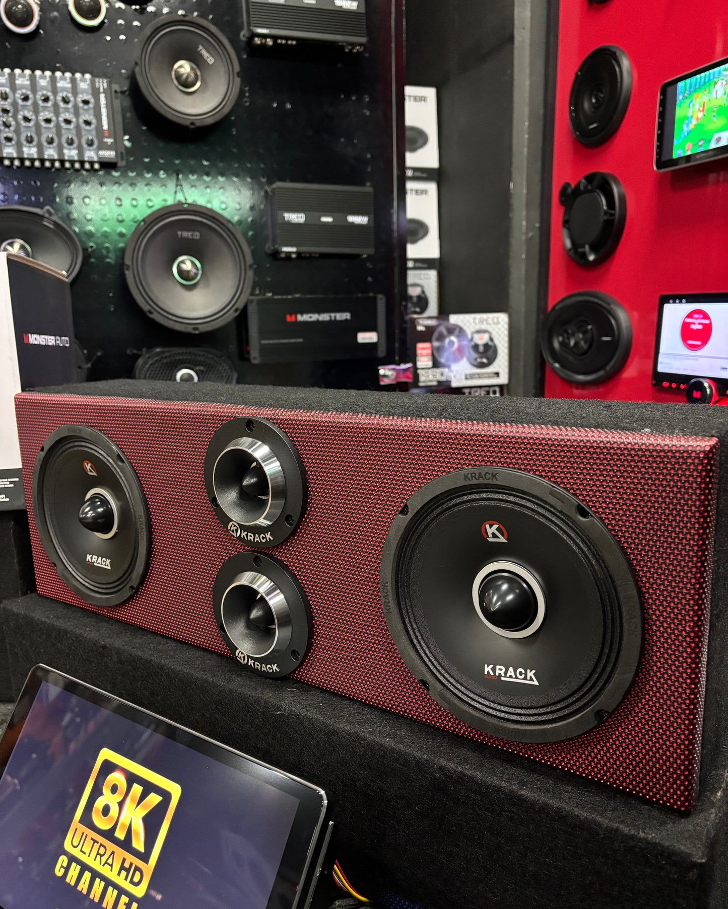 PAQUETE DE PANTALLA CON SET DE MEDIOS/MONSTER/KRACK/260126/RZ