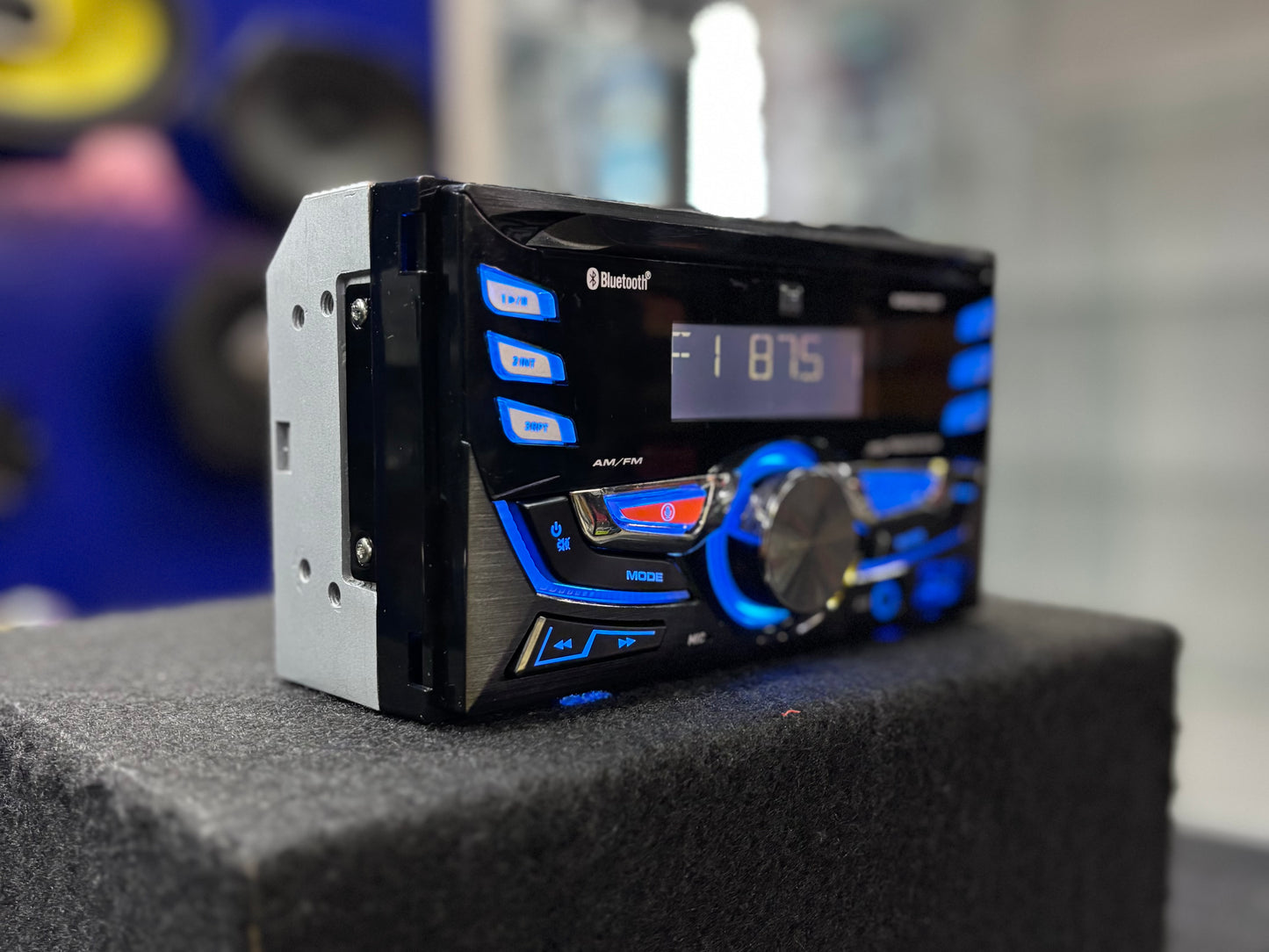 PAQUETE PANTALLA CON BOCINAS/DUAL/AUDIOBAHN/300126/KP