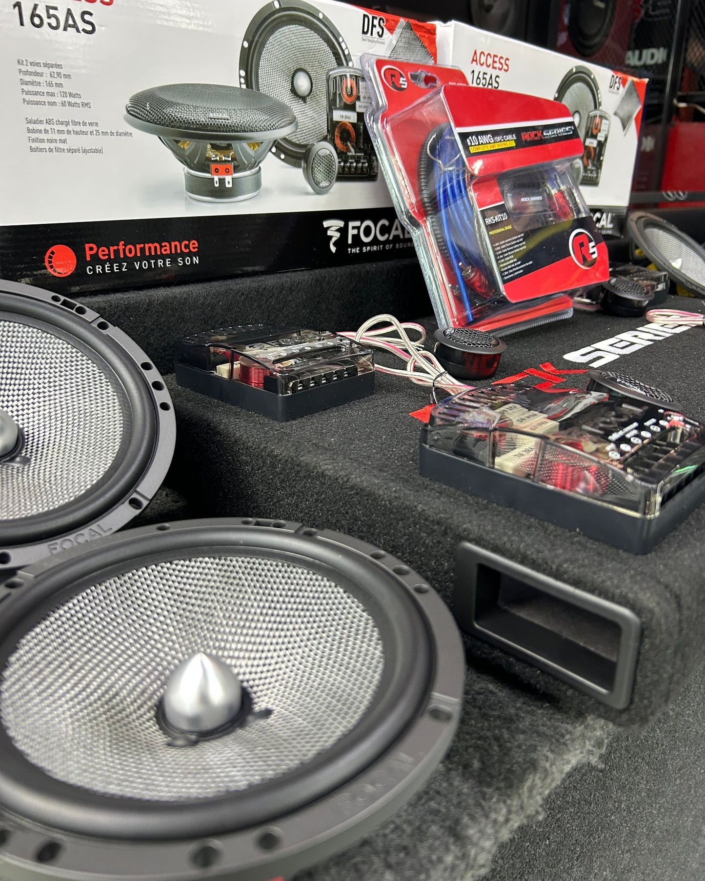 PAQUE COMPLETO DE AUDIO SET DE MEDIOS + SUBWOOFER AMPLIFICADO/040226/HAR