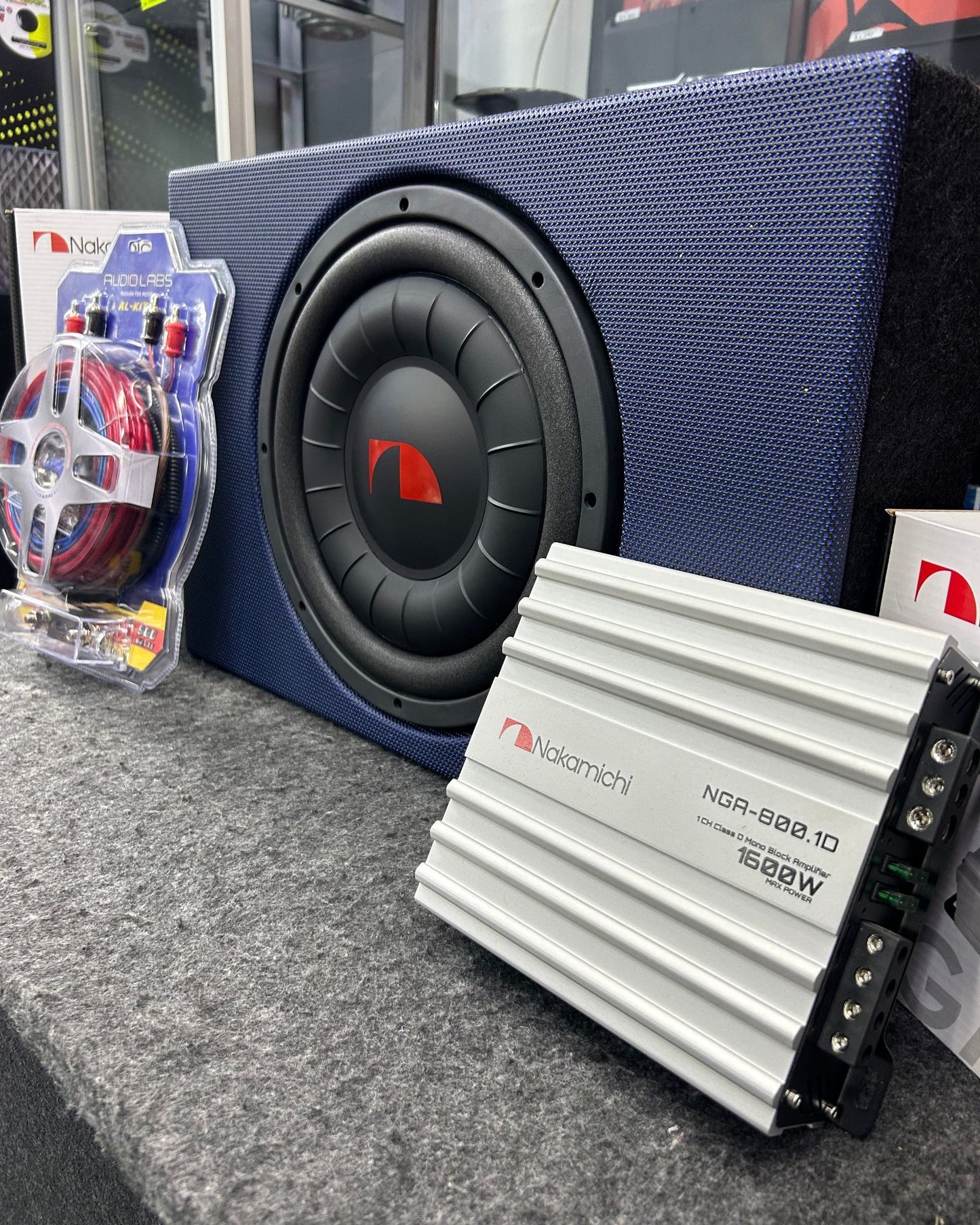 POCO ESPACIO Y QUIERES SONAR DURO SUBWOOFER 12 PLANO / NAKAMICHI / AUDIO LABS / 250226 / HAR