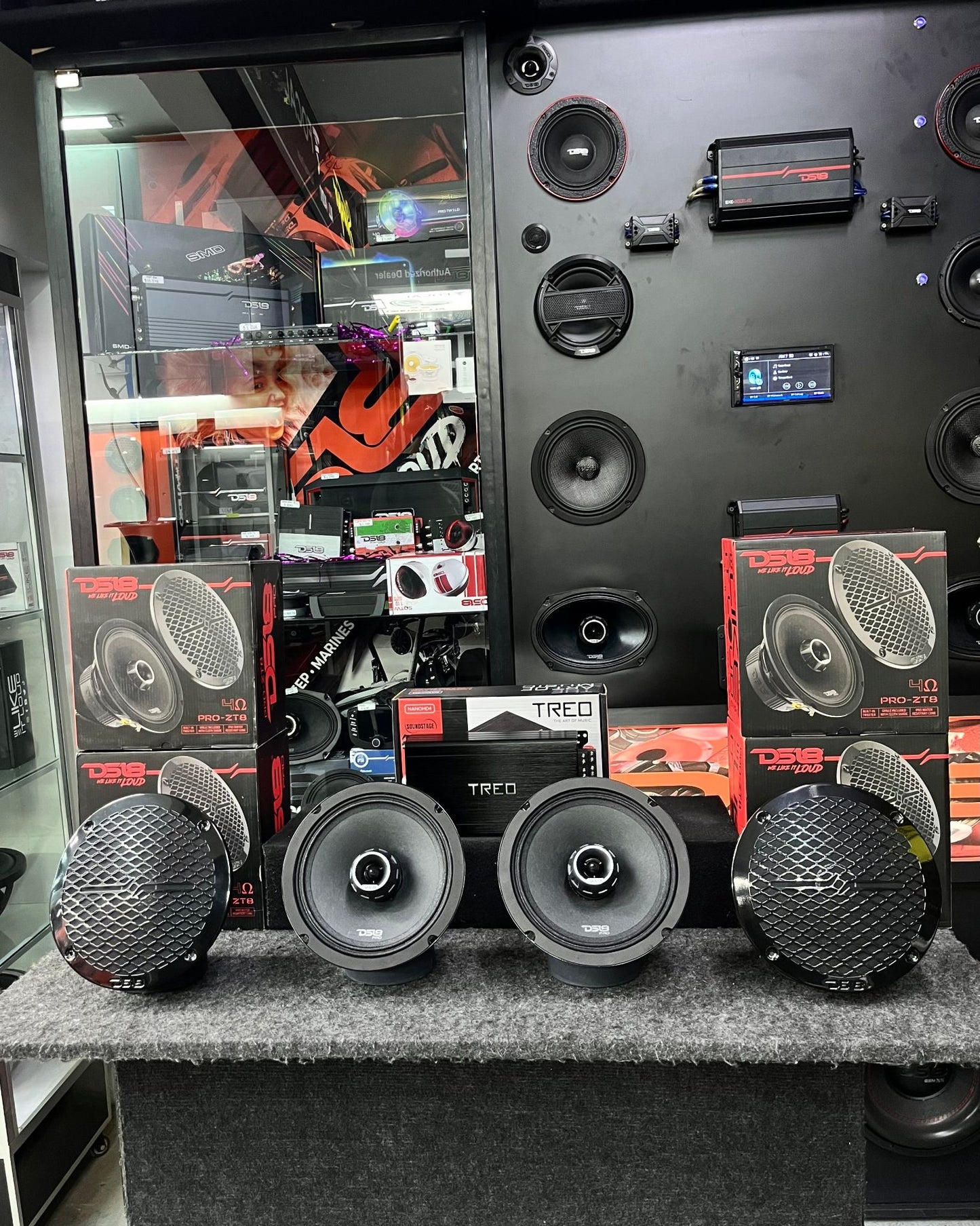 WE LIKE IT LOUND PAQUETE DE PRO-AUDIO / DS18 / TREO / 110226 / VDR