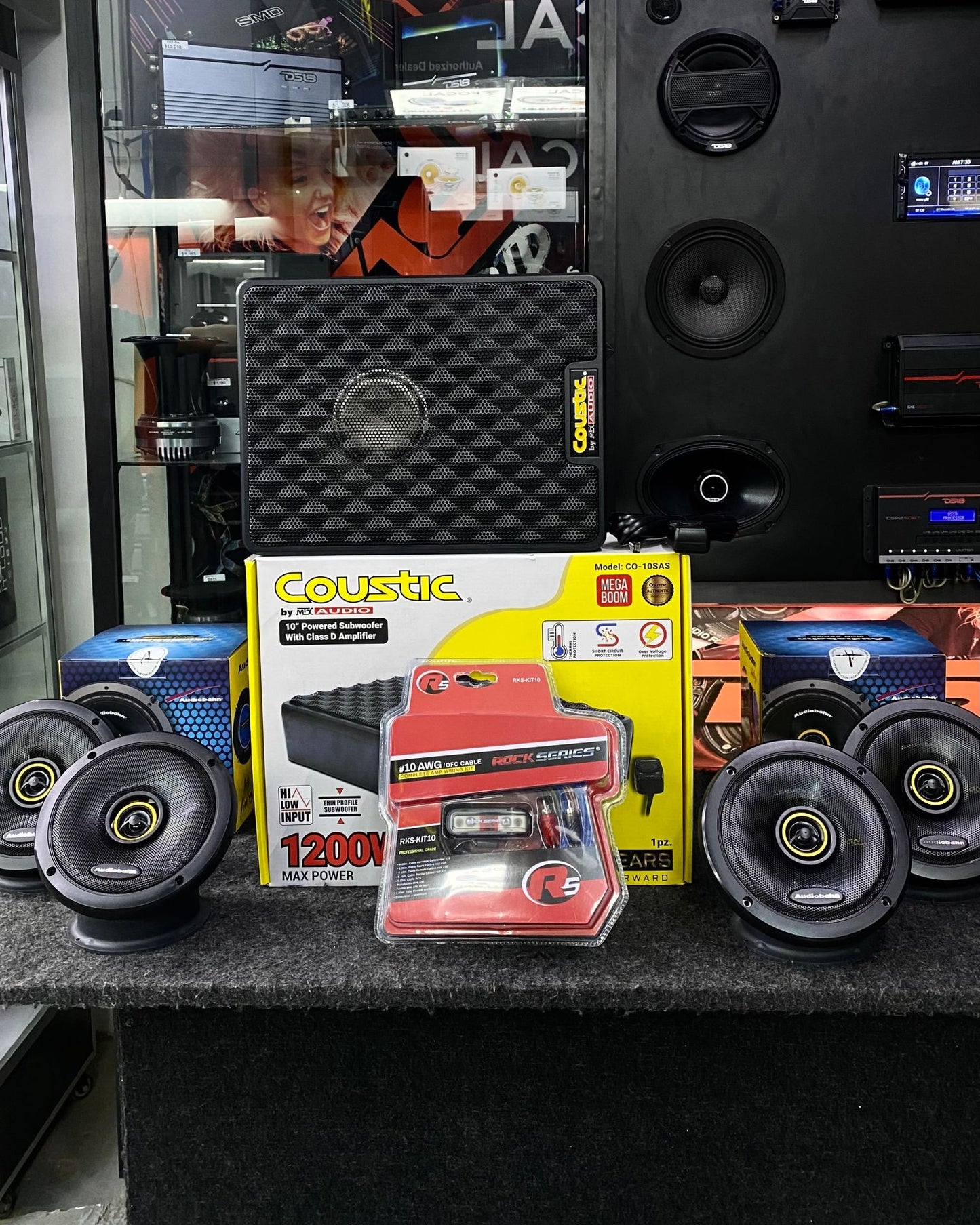 ¿TIENES POCO ESPACIO? Y QUIERES CAMBIAR EL AUDIO DE TU VEHICULO / COUSTIC / AUDIOBANH / 040226 / VDR