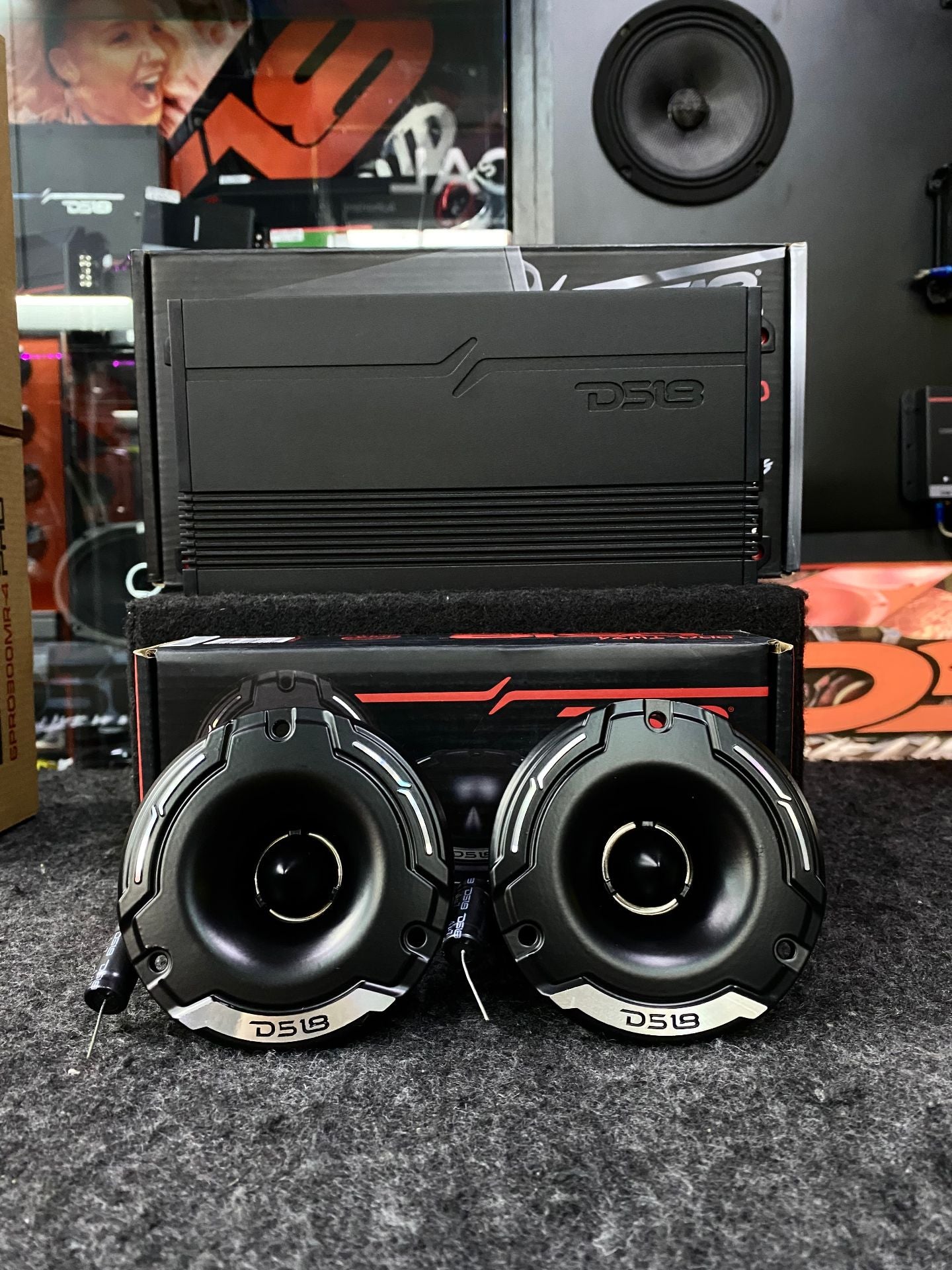 WE LIKE IT LOUND PAQUETE DE PRO-AUDIO / DS18 / 170226 / VDR