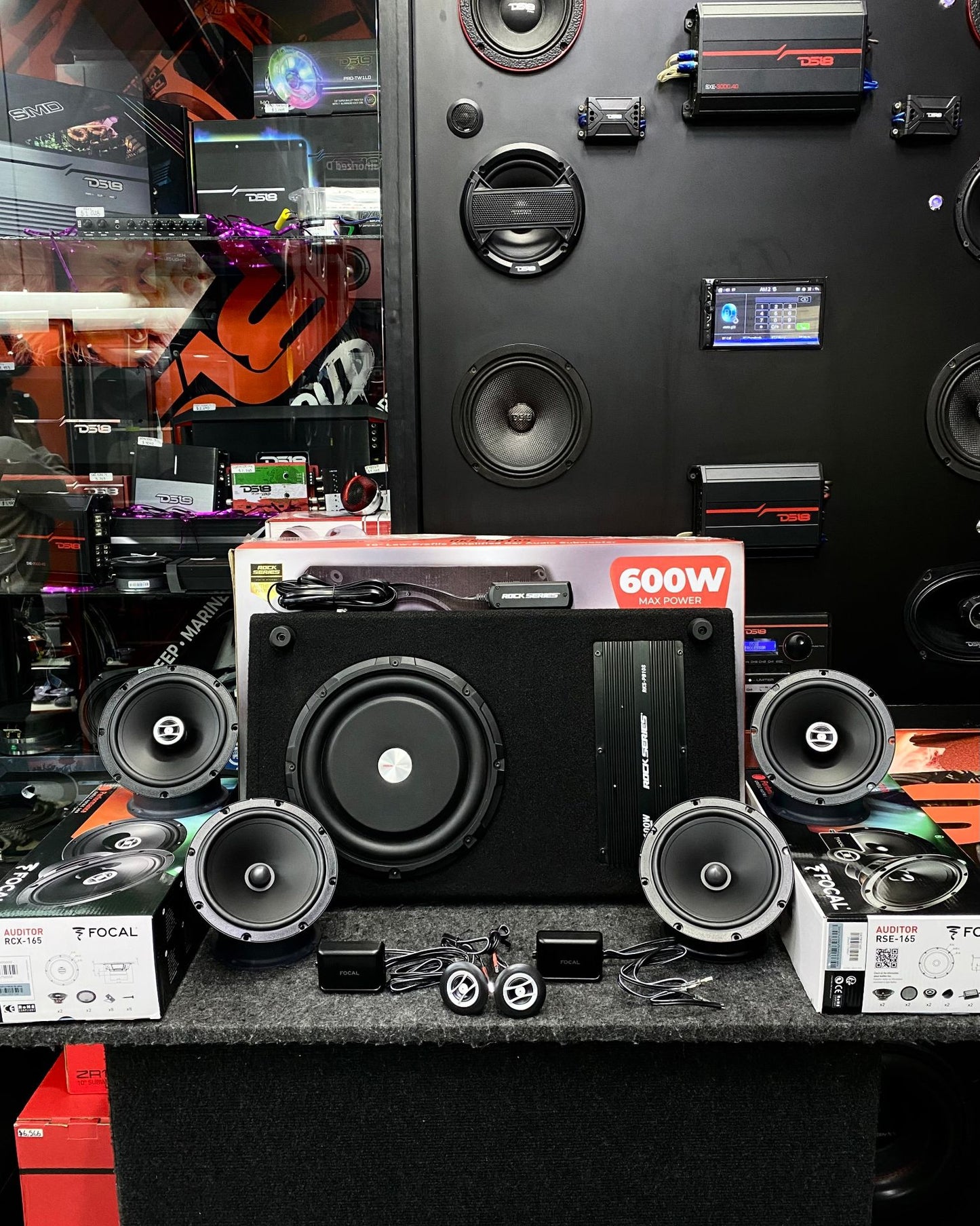 ¿TIENES POCO ESPACIO EN TU VEHICULO? ROCK SERIES / FOCAL / 230226 / VDR